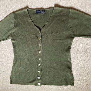 Hillard and Hanson Short Sleeve Sweater. Wms.  M